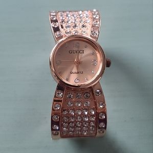 Guess watch in rose gold